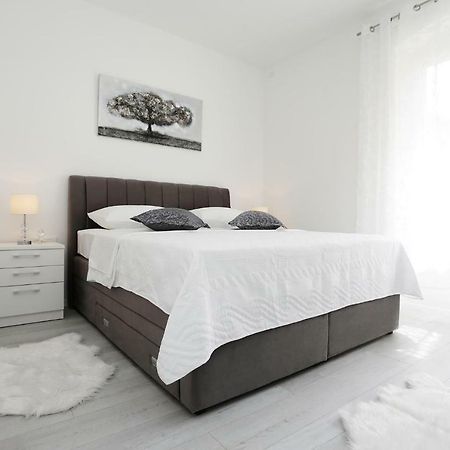 Apartman Marinela Split Bagian luar foto