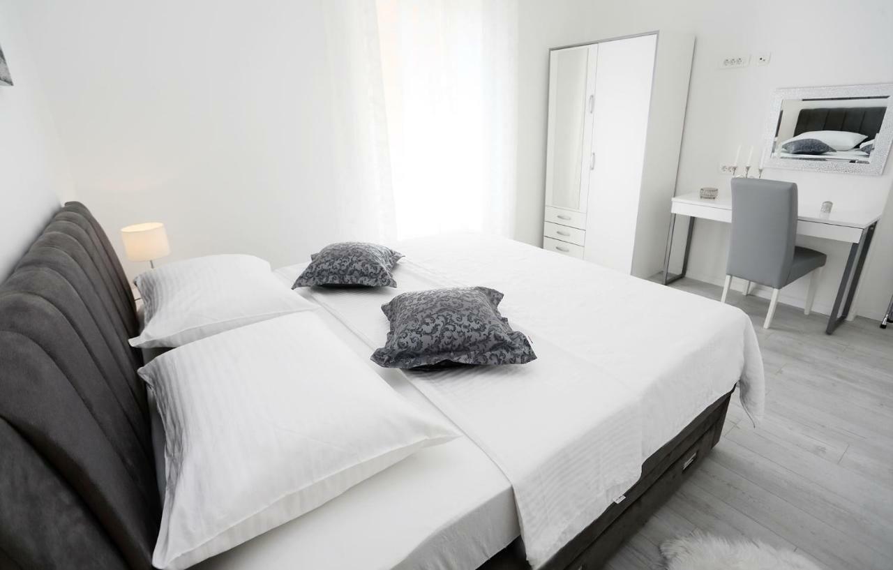 Apartman Marinela Split Bagian luar foto